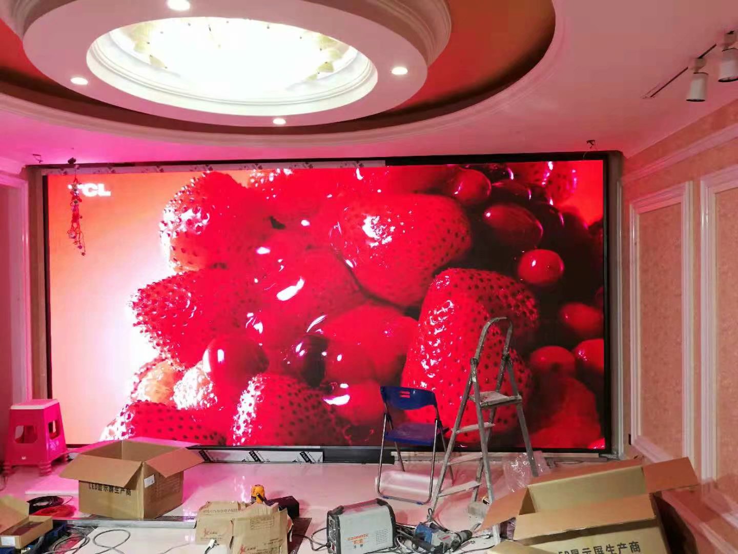 安徽淮北帝景翰園別墅區(qū)小間距電視完美點亮！