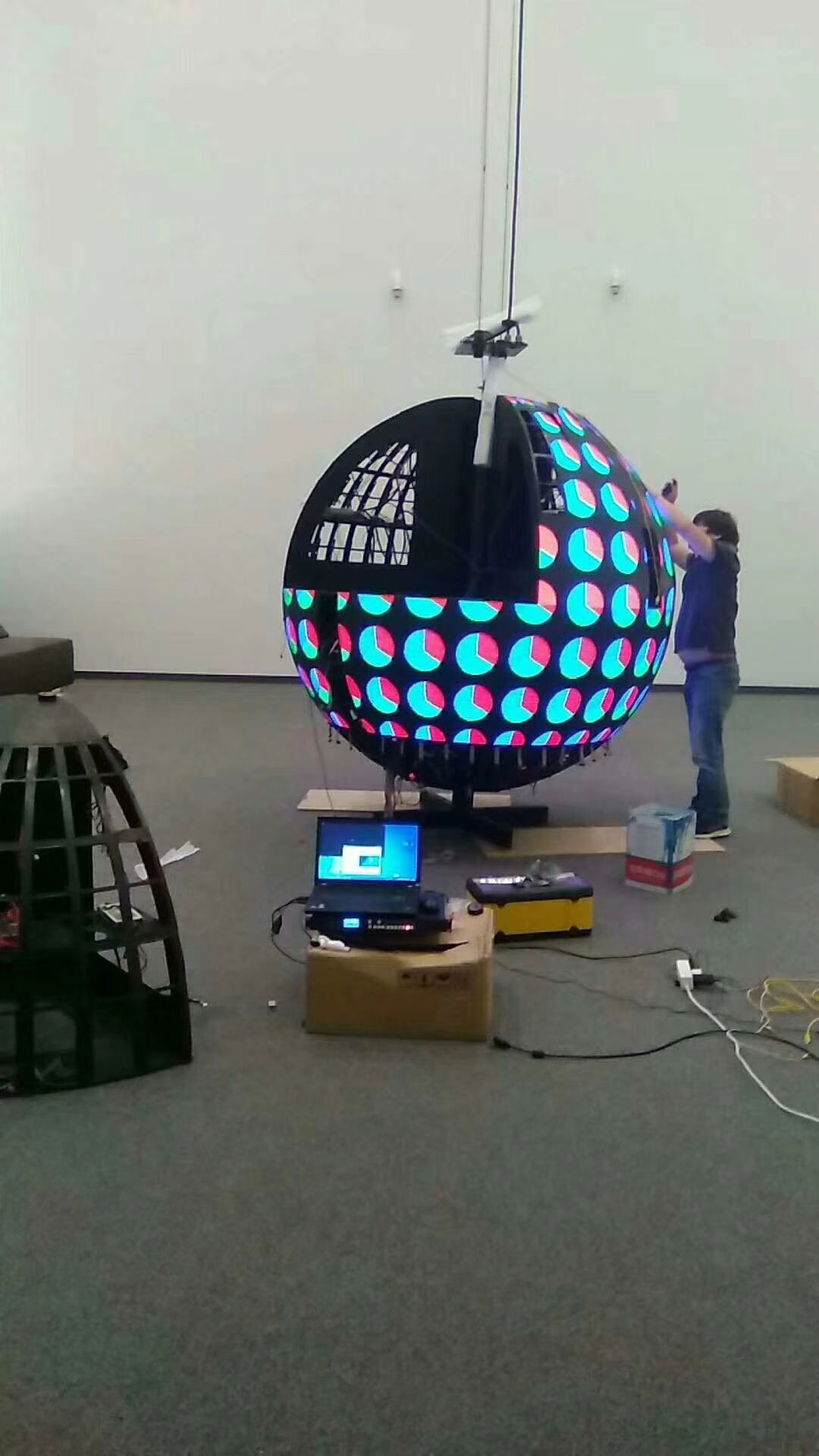 球形<a href=http://m.gdhjsme.com target=_blank class=infotextkey>led顯示屏</a>