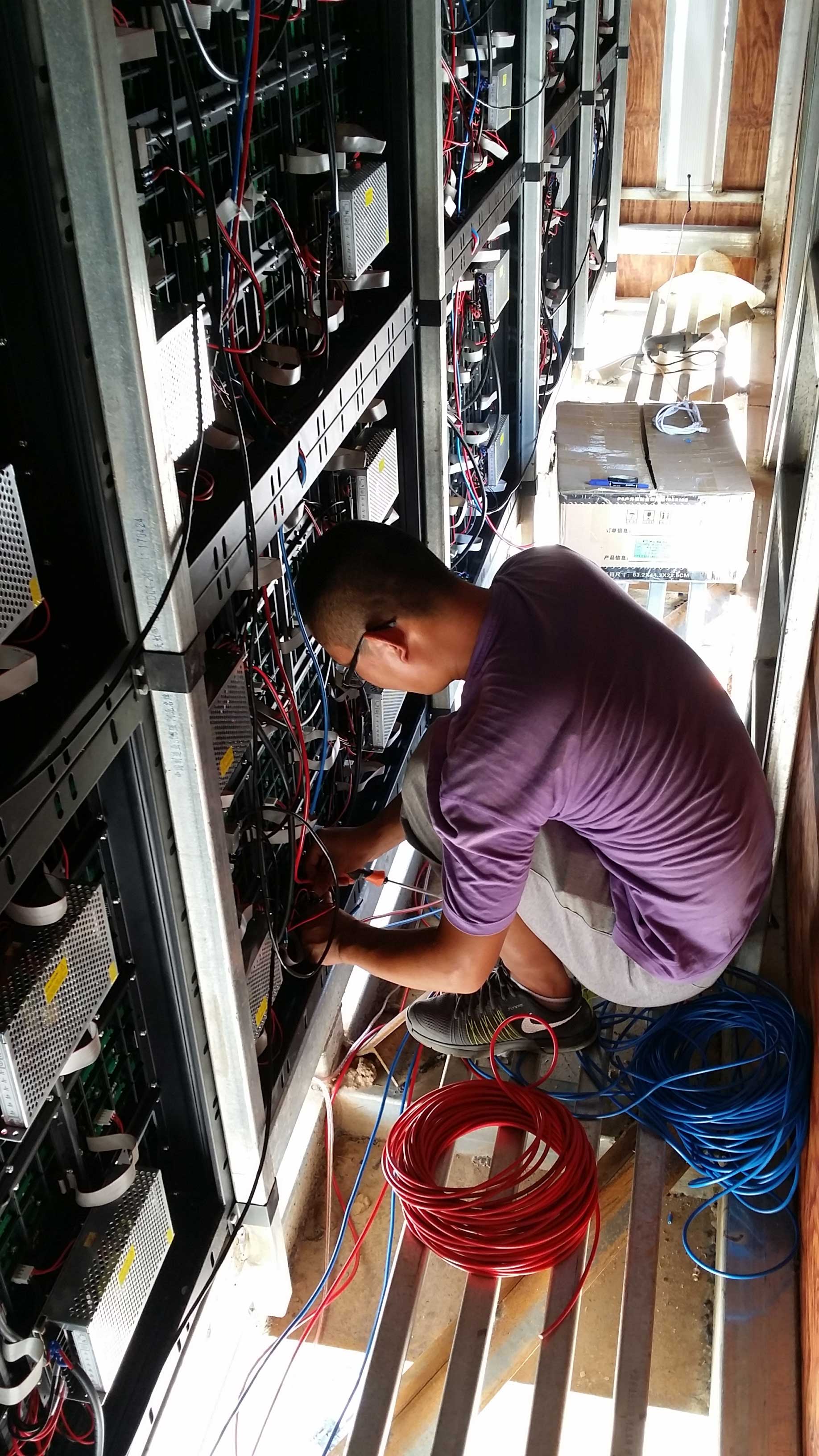 戶外LED<a href=http://m.gdhjsme.com/quancai/ target=_blank class=infotextkey>全彩顯示屏</a>箱體 戶外LED<a href=http://m.gdhjsme.com/quancai/ target=_blank class=infotextkey>全彩顯示屏</a>箱體