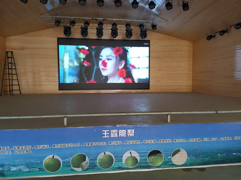 室內(nèi)<a href=http://m.gdhjsme.com/xiaojianju/ target=_blank class=infotextkey>小間距</a><a href=http://m.gdhjsme.com target=_blank class=infotextkey>led電子屏</a>