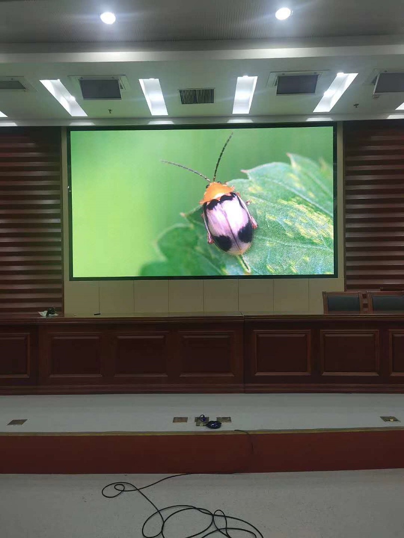 泰州市姜堰區(qū)區(qū)政府1.25小間距l(xiāng)ed顯示屏完美點(diǎn)亮！