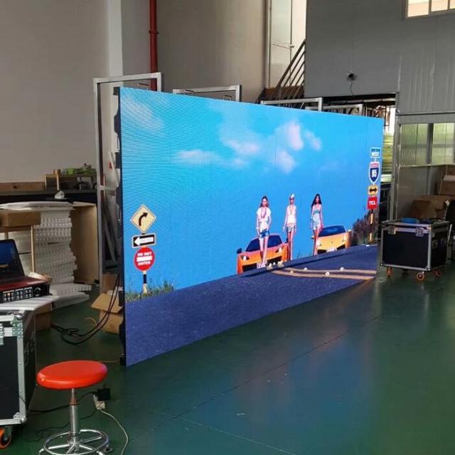 上海青浦區(qū)冠瑞醫(yī)療器械P4租賃屏成功點亮！